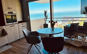 Studio, vue mer à 150m de la plage